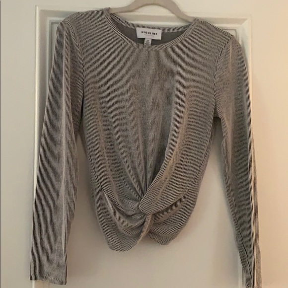 Highline Collective Top - Picture 1 of 8